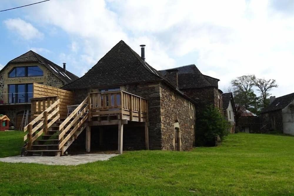 Photo of Outdoor in Castelnau-de-Mandailles