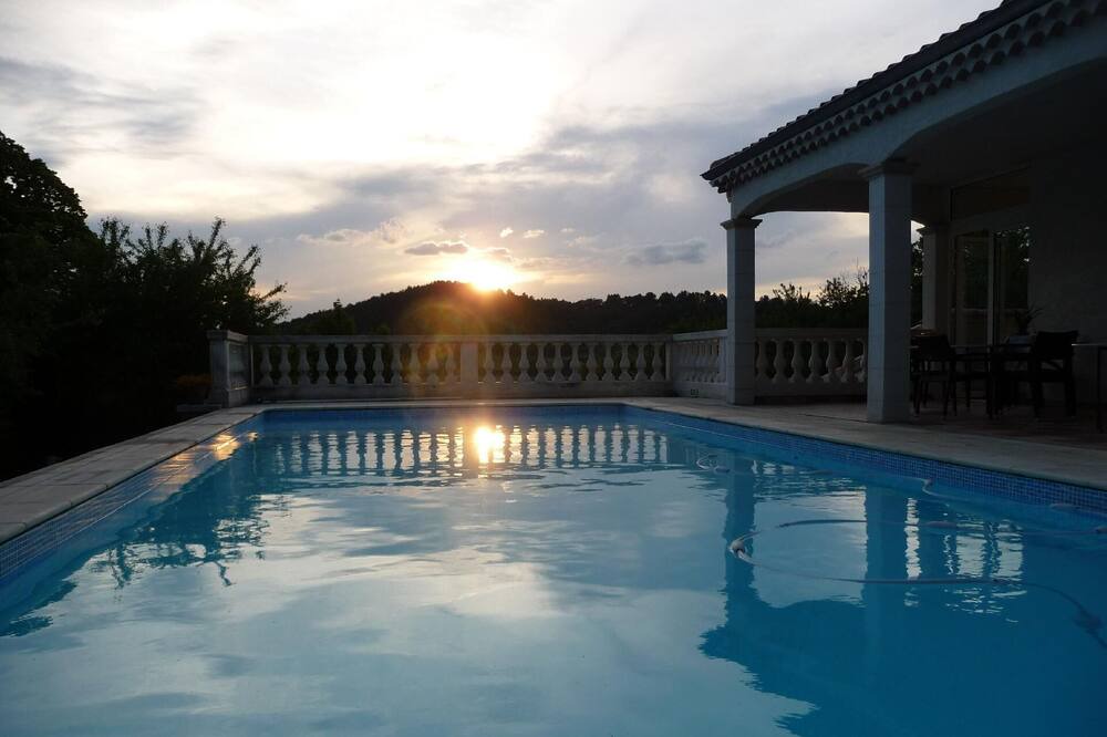 Photo of Outdoor in Manas