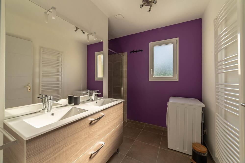 Photo of Bathroom in Vesseaux