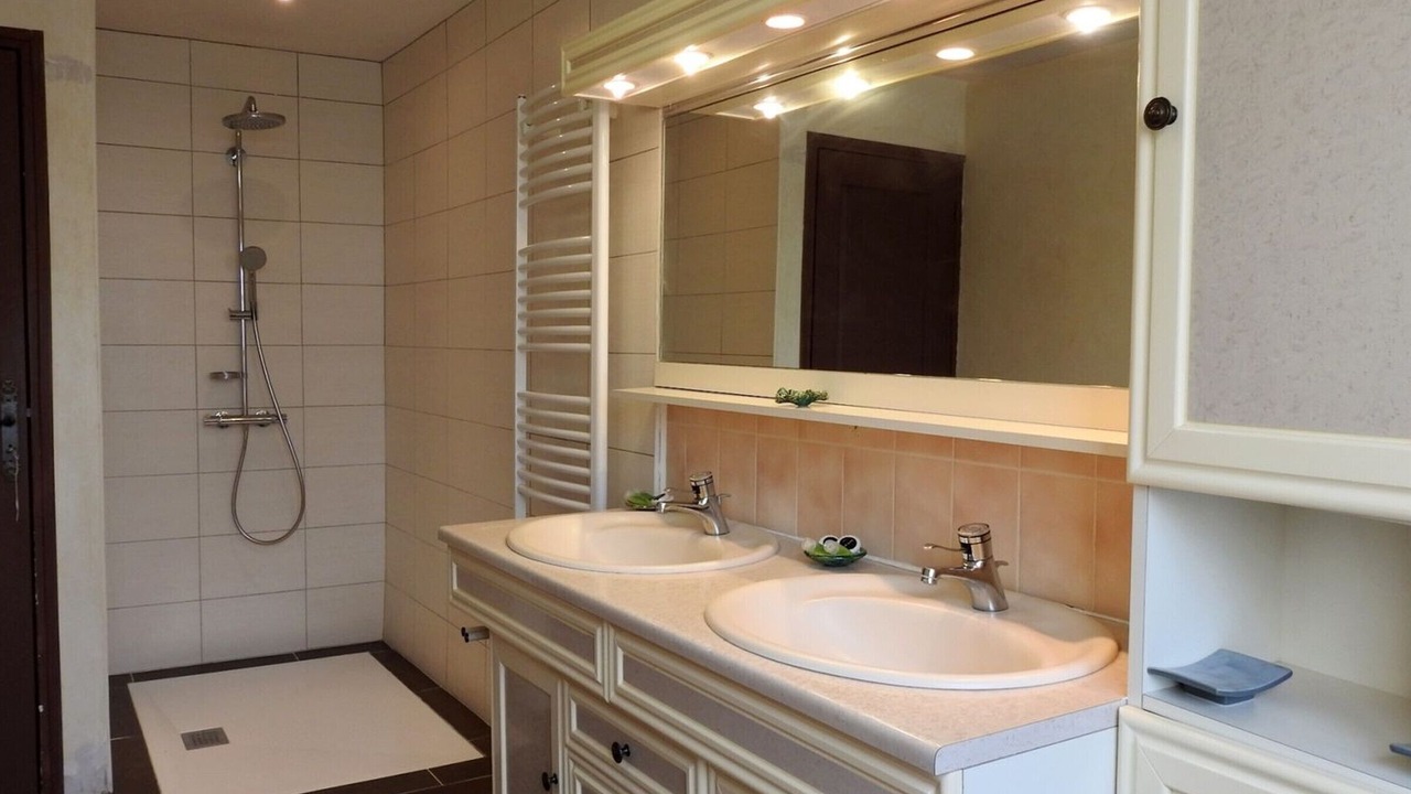 Photo of Bathroom in Lafauche