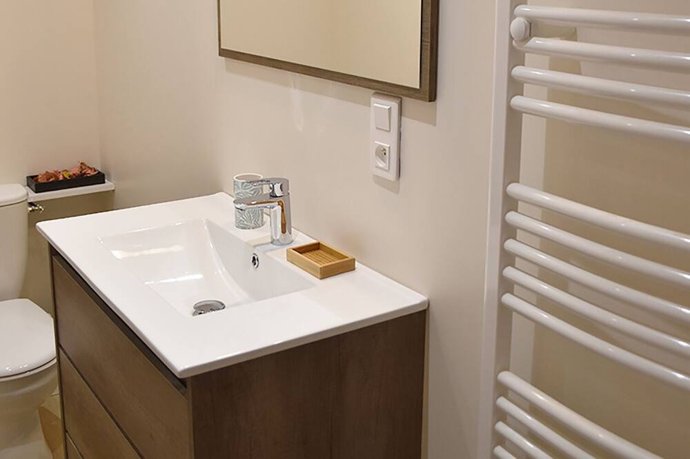 Photo of Bathroom in Saint-Vallier