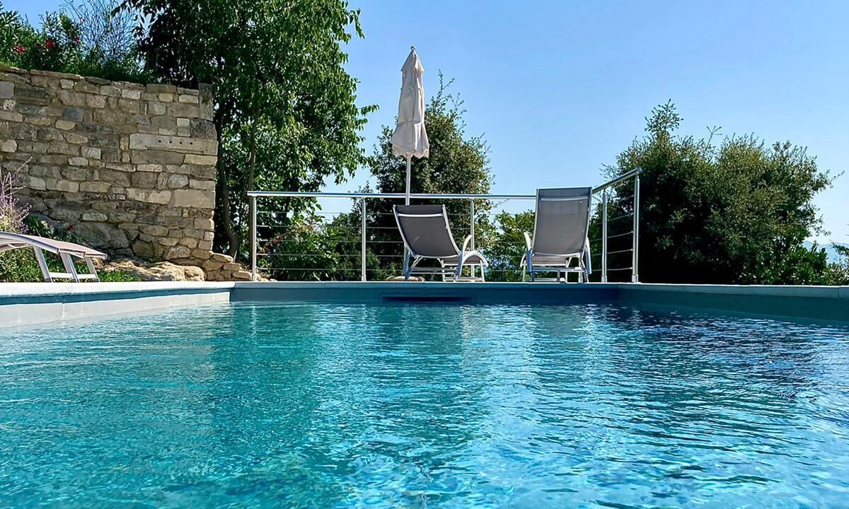 Photo of Outdoor in Reauville