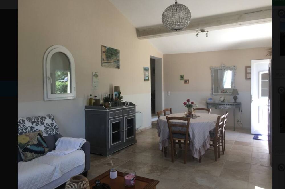 Photo of Bedroom in Saint-Pierre-de-Vassols