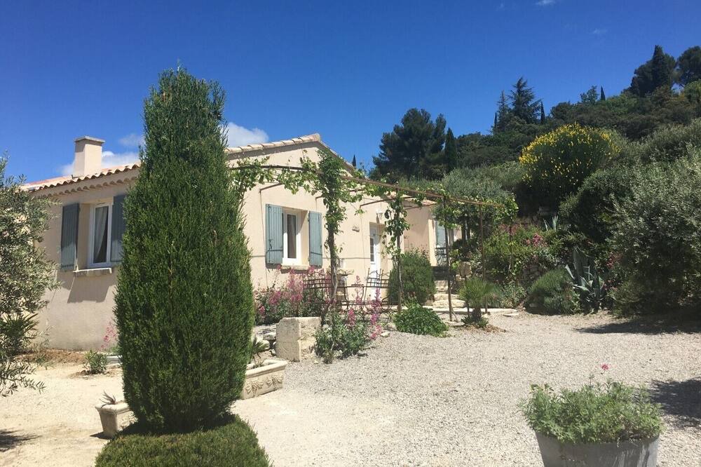 Photo of Outdoor in Saint-Pierre-de-Vassols