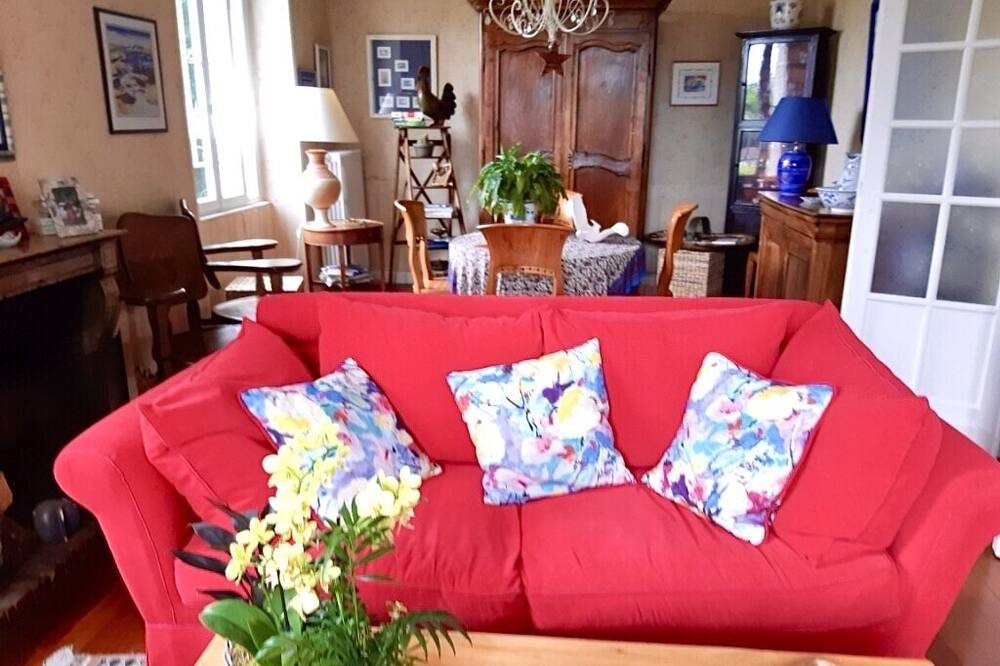 Photo of Livingroom in Paroisse Notre-Dame
