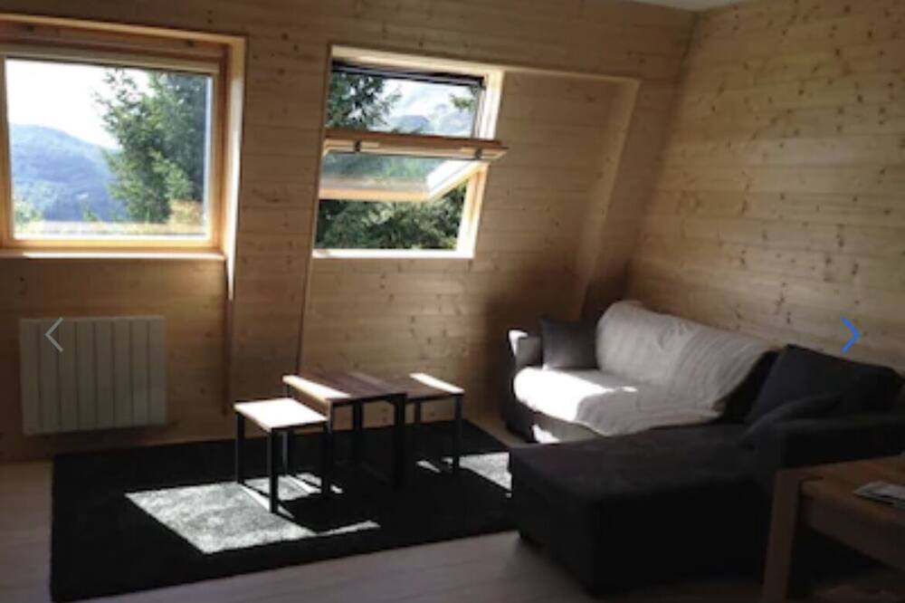 Photo of Livingroom in Saint-Jacques-des-Blats