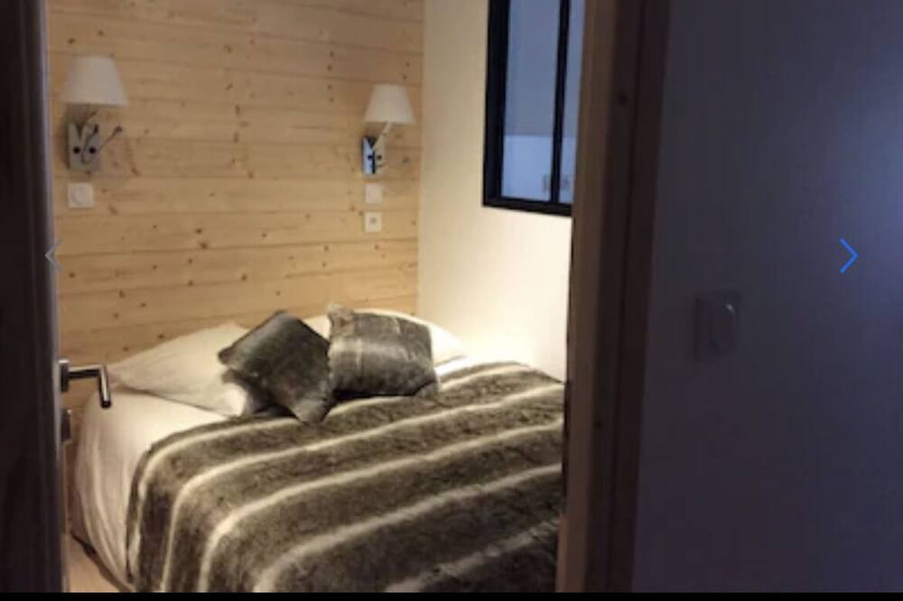 Photo of Bedroom in Saint-Jacques-des-Blats