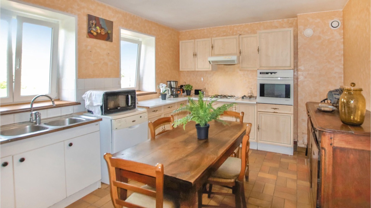 Photo of Kitchen in Chenas