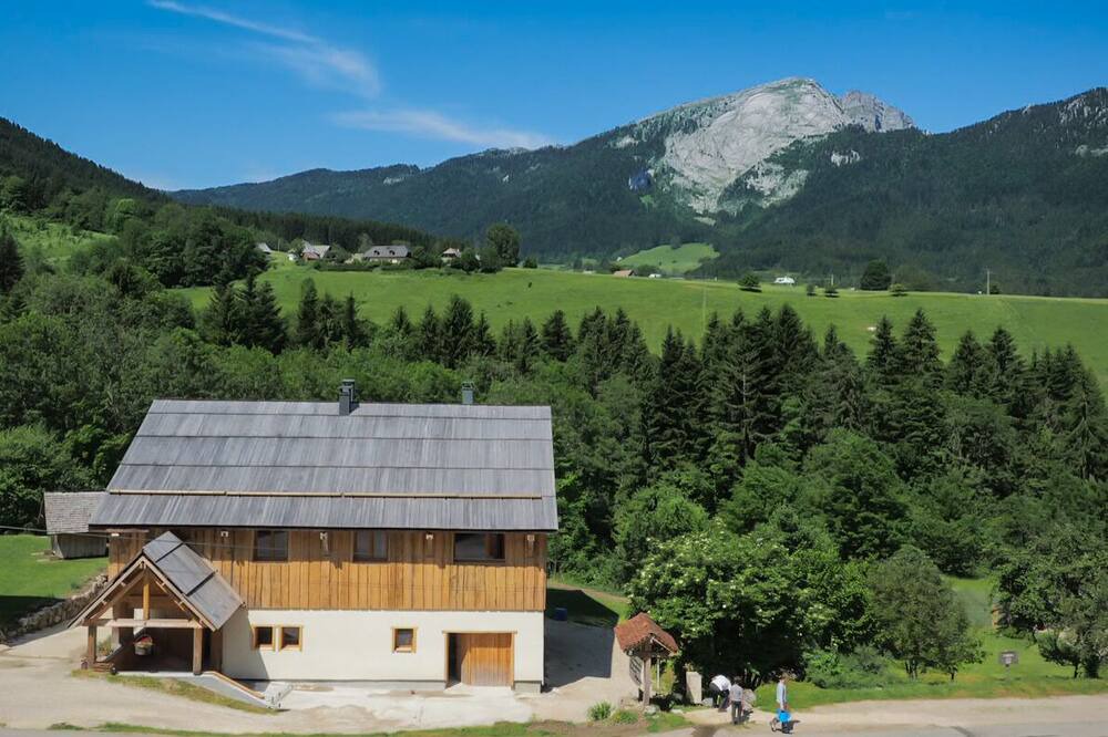 Photo of Outdoor in Saint-Pierre-de-Chartreuse