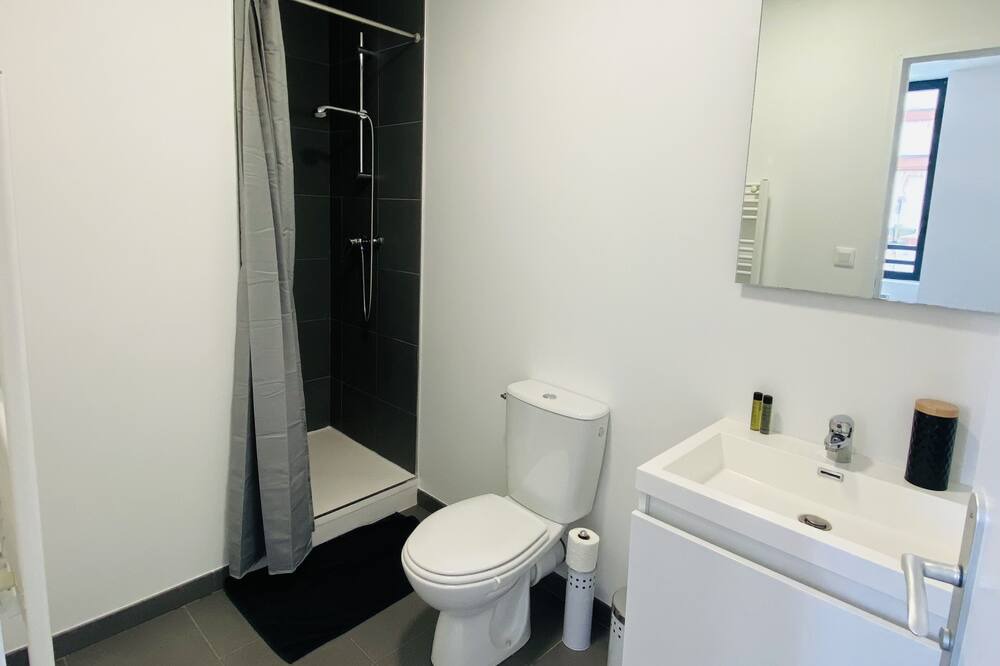 Photo of Bathroom in Rodez