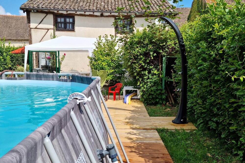 Photo of Outdoor in Gigny-sur-Saone