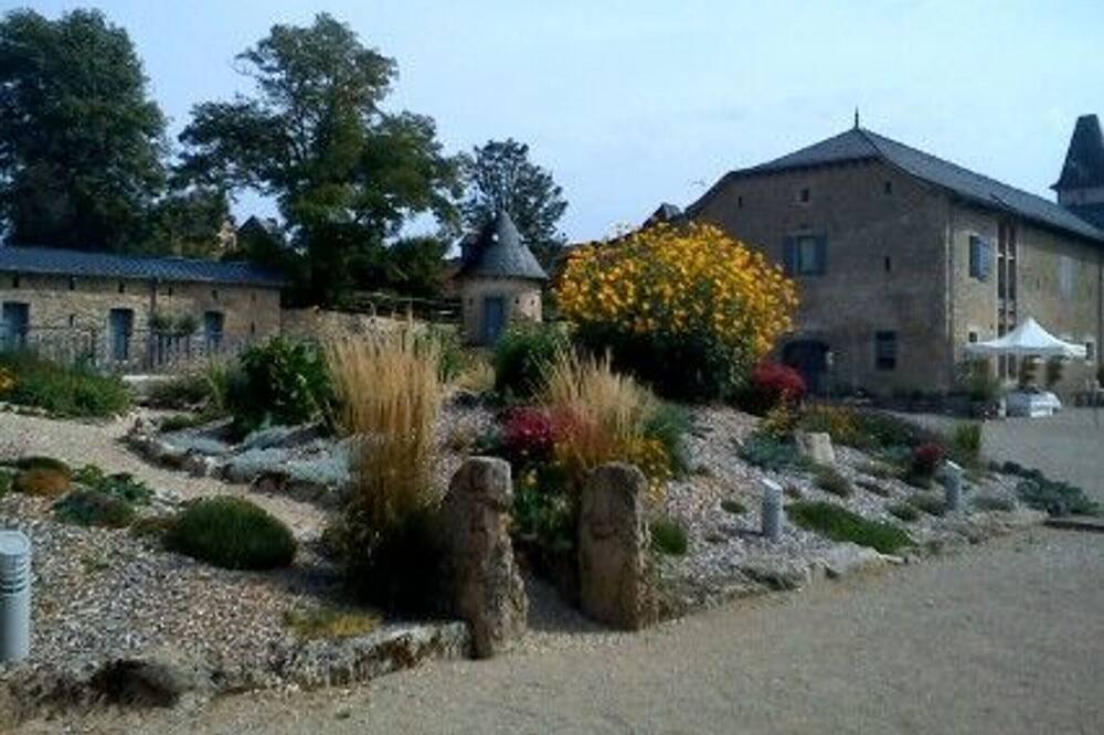 Photo of Outdoor in Roussennac