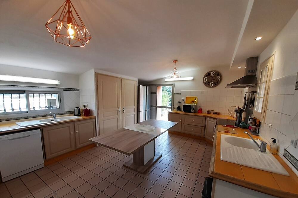 Photo of Kitchen in Roaix