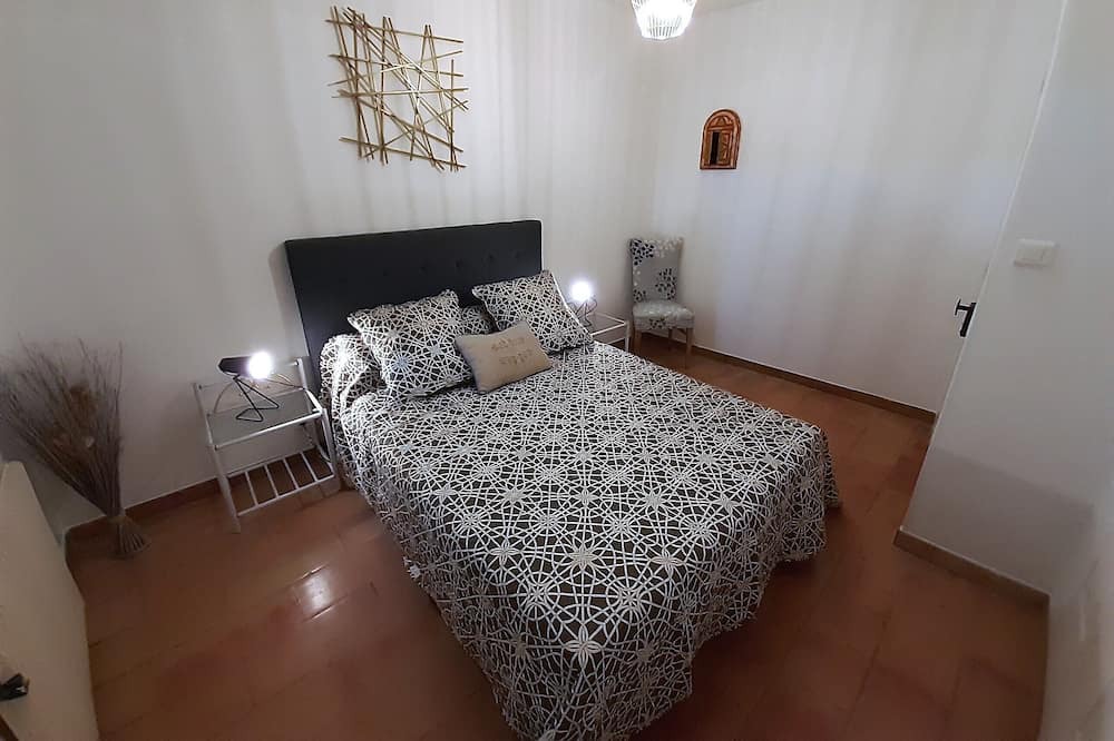 Photo of Bedroom in Roaix
