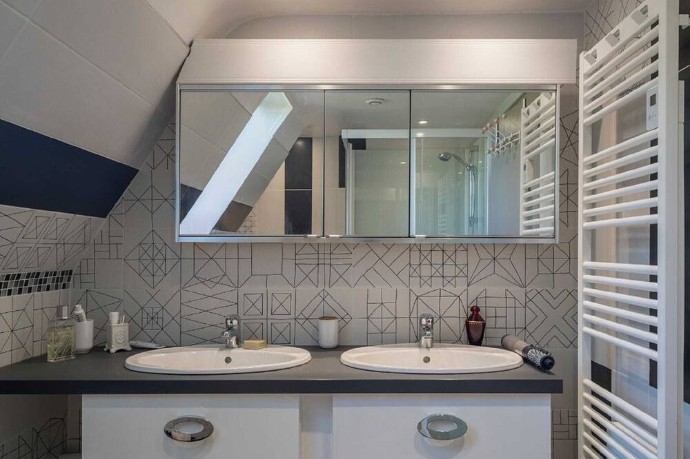 Photo of Bathroom in Sansac-Veinazes