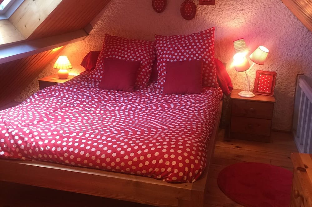 Photo of Bedroom in Curieres