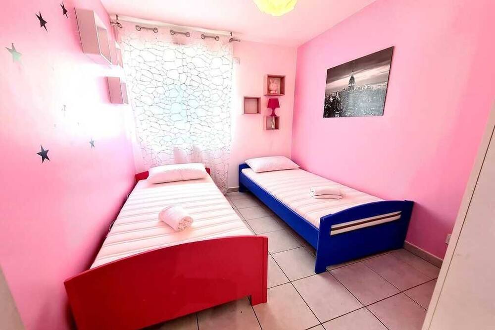 Photo of Bedroom in Quartier Villeneuve - Village-Olympique
