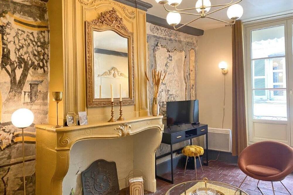 Photo of Bedroom in Tournus