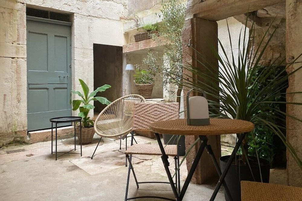 Photo of Patio Balcony in Tournus