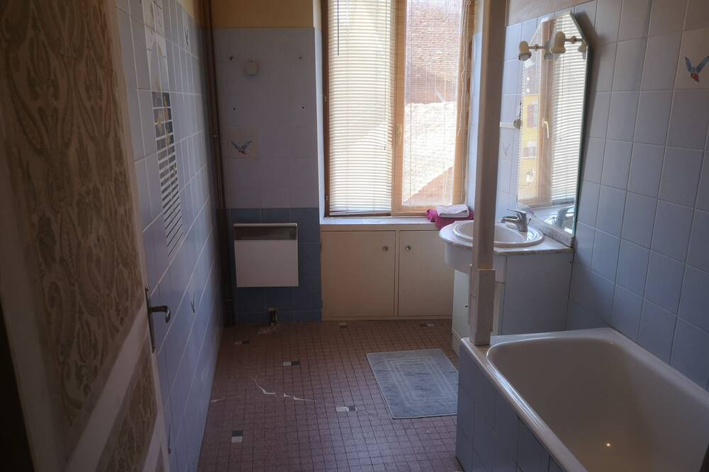 Photo of Bathroom in Sainpuits