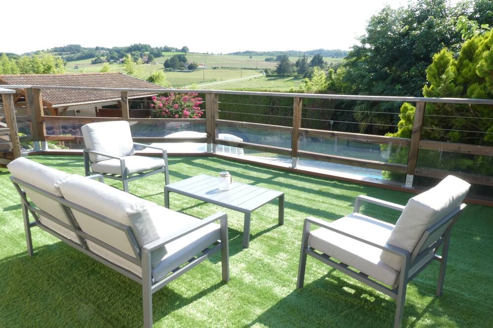Photo of Patio Balcony in Claveyson