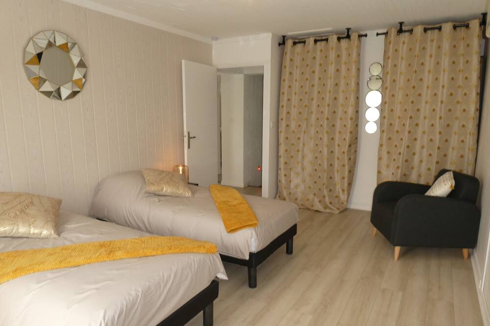 Photo of Bedroom in Claveyson
