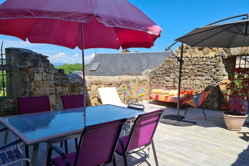 Photo of Patio Balcony in Bozouls