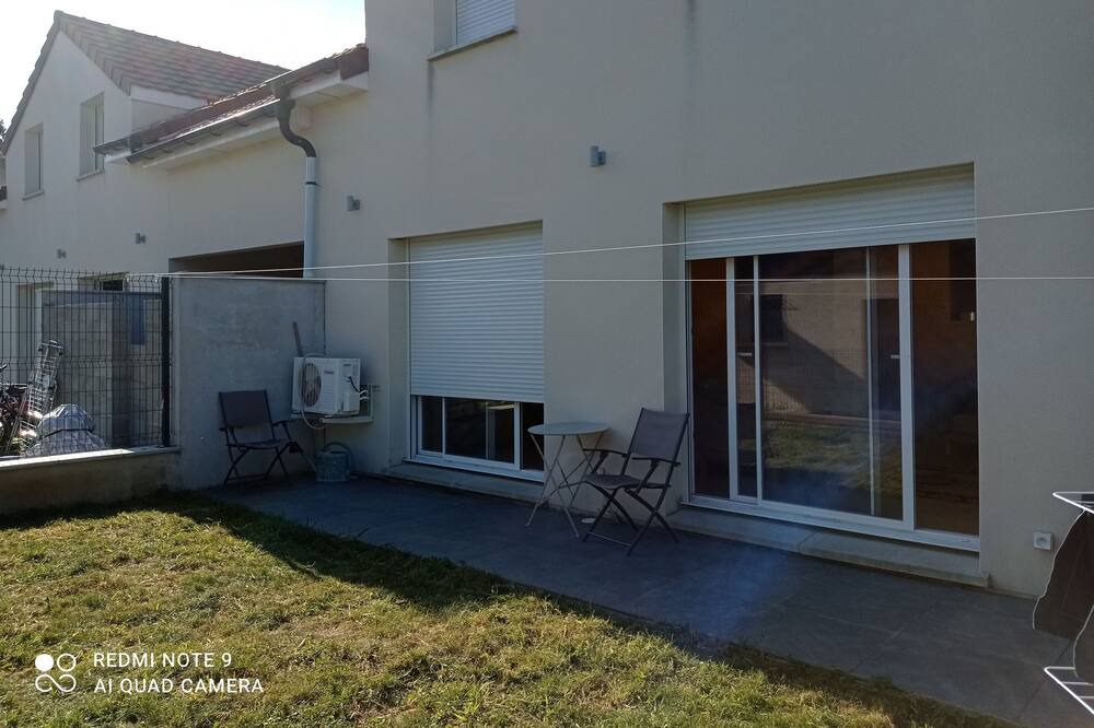 Photo of Patio Balcony in Ville-la-Grand