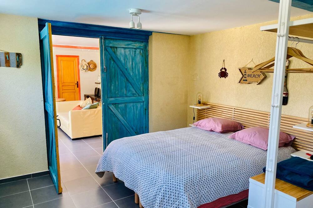 Photo of Bedroom in Sermizelles