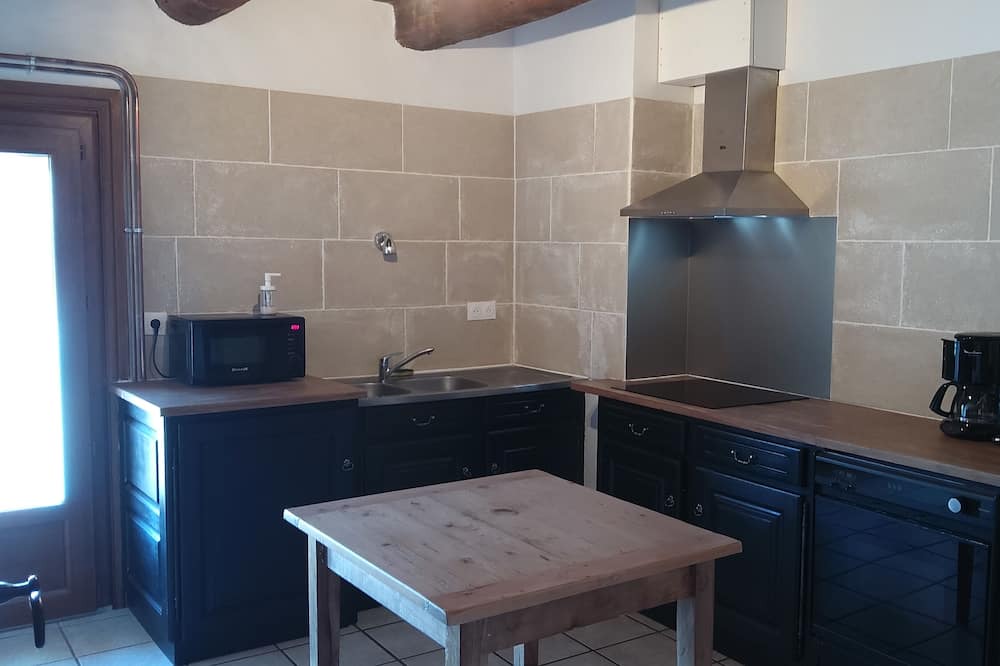 Photo of Kitchen in Saint-Jacques-des-Blats