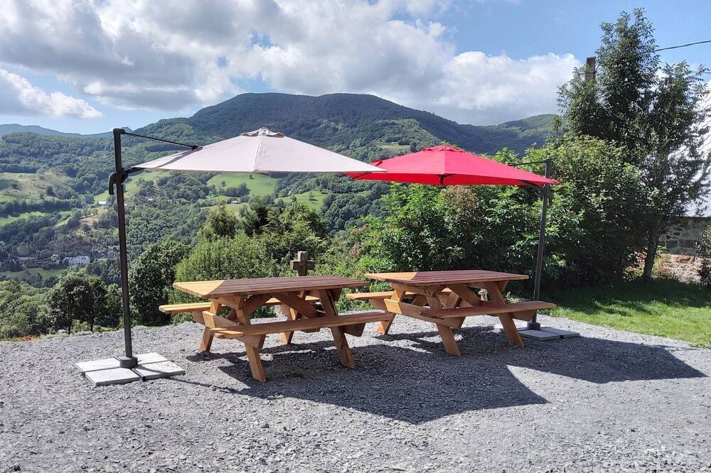 Photo of Outdoor in Saint-Jacques-des-Blats