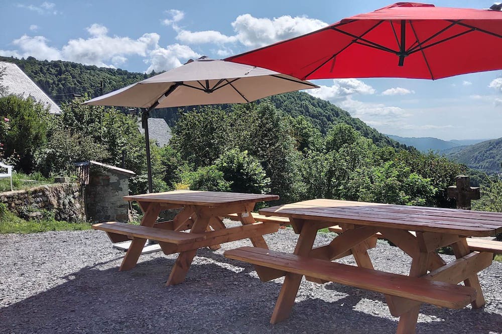 Photo of Outdoor in Saint-Jacques-des-Blats