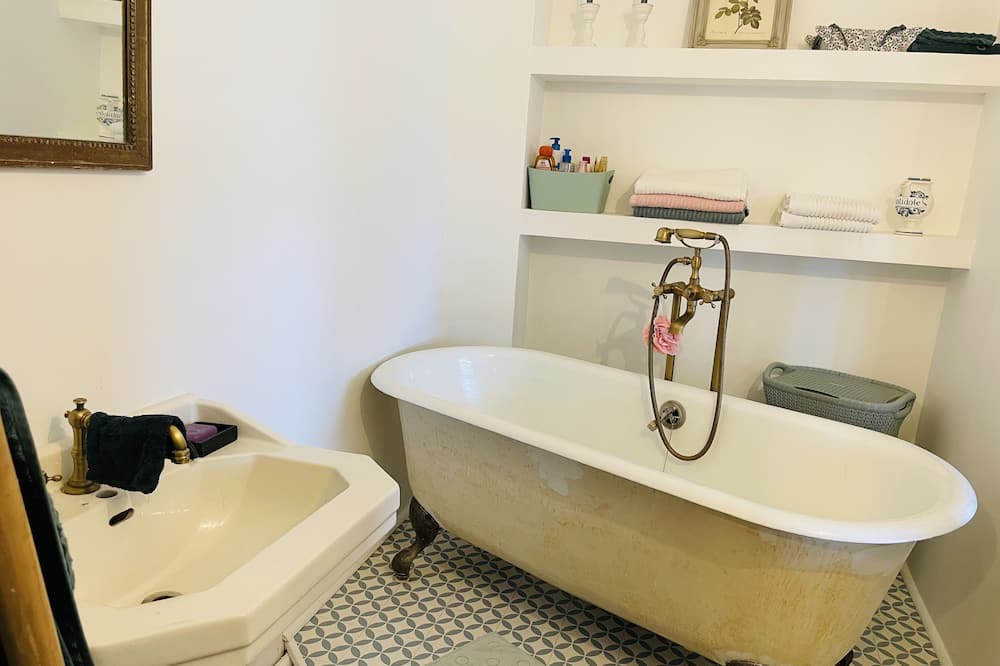 Photo of Bathroom in Etrelles-et-la-Montbleuse