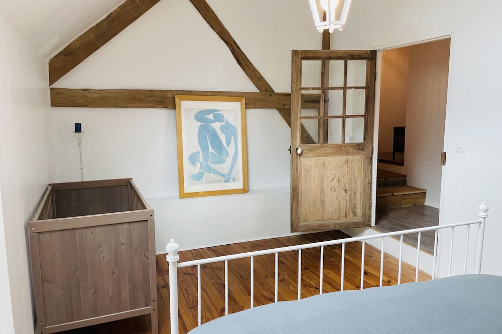 Photo of Bedroom in Etrelles-et-la-Montbleuse