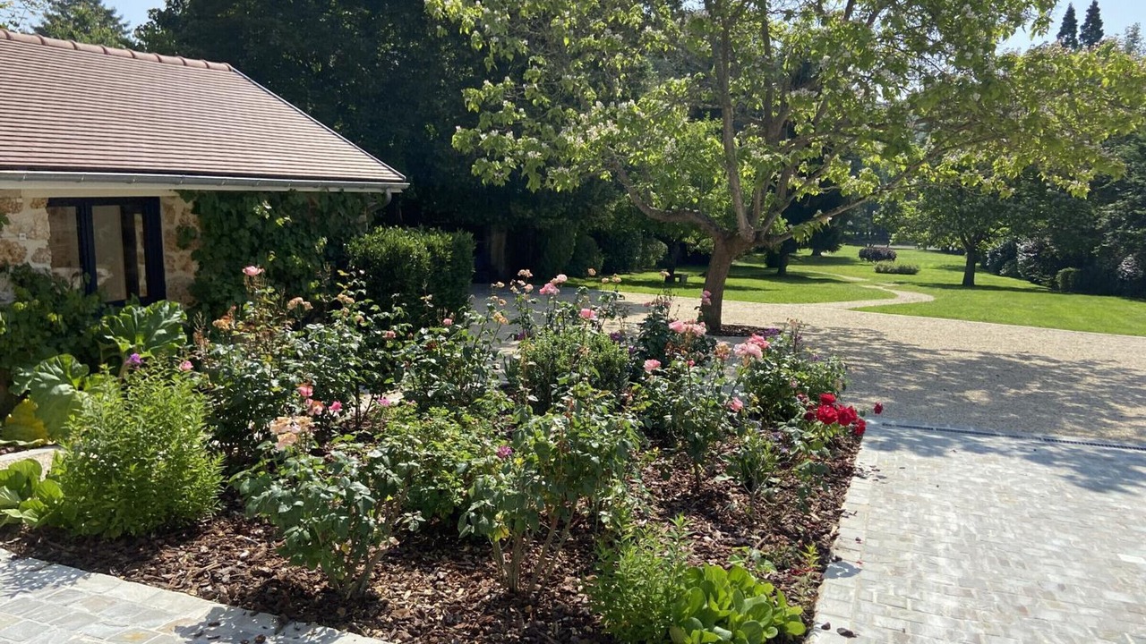 Photo of Outdoor in Senlisse
