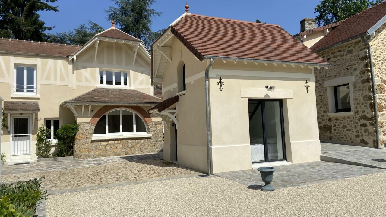 Photo of Outdoor in Senlisse