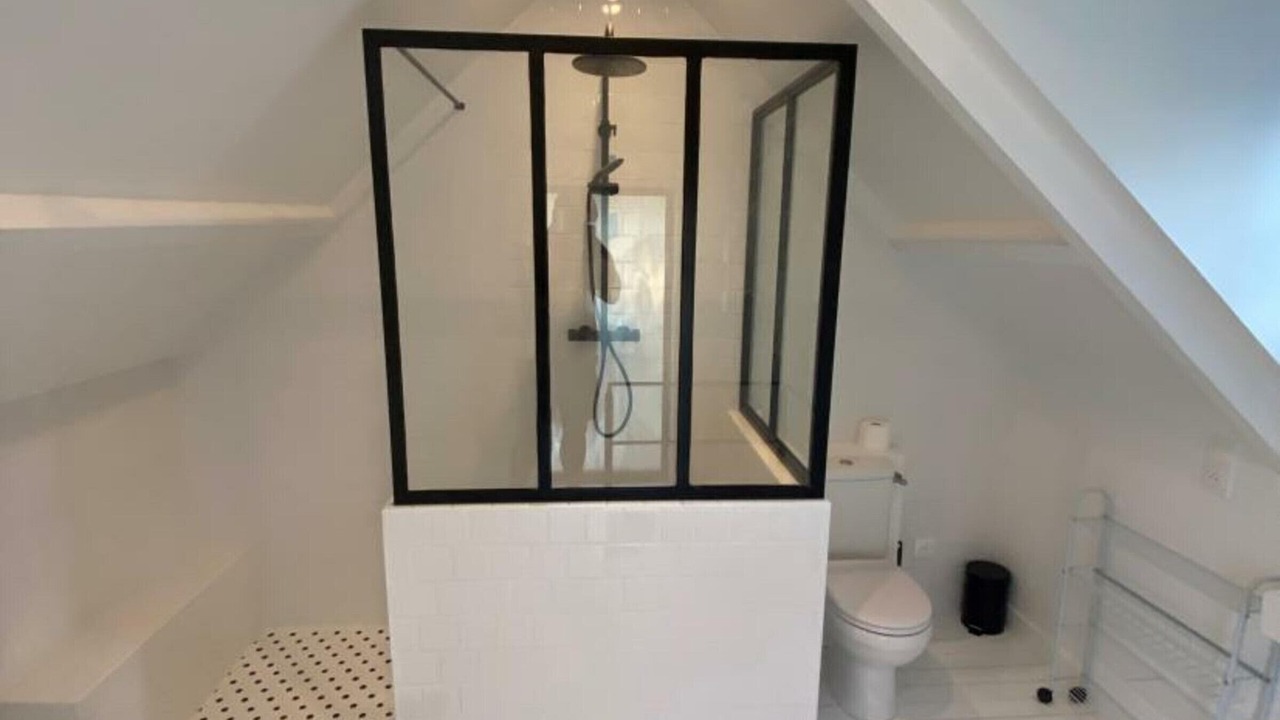 Photo of Bathroom in Senlisse