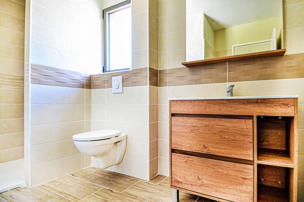 Photo of Bathroom in Mormoiron