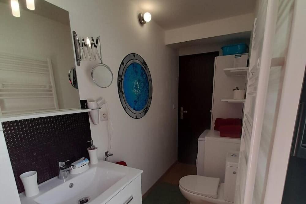 Photo of Bathroom in Quartier Atlantis