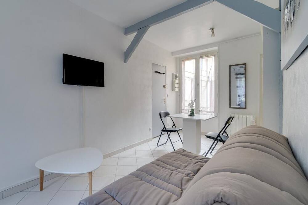 Photo of Bedroom in Arpajon