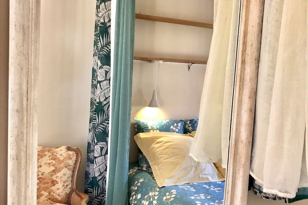 Photo of Bedroom in Lormes