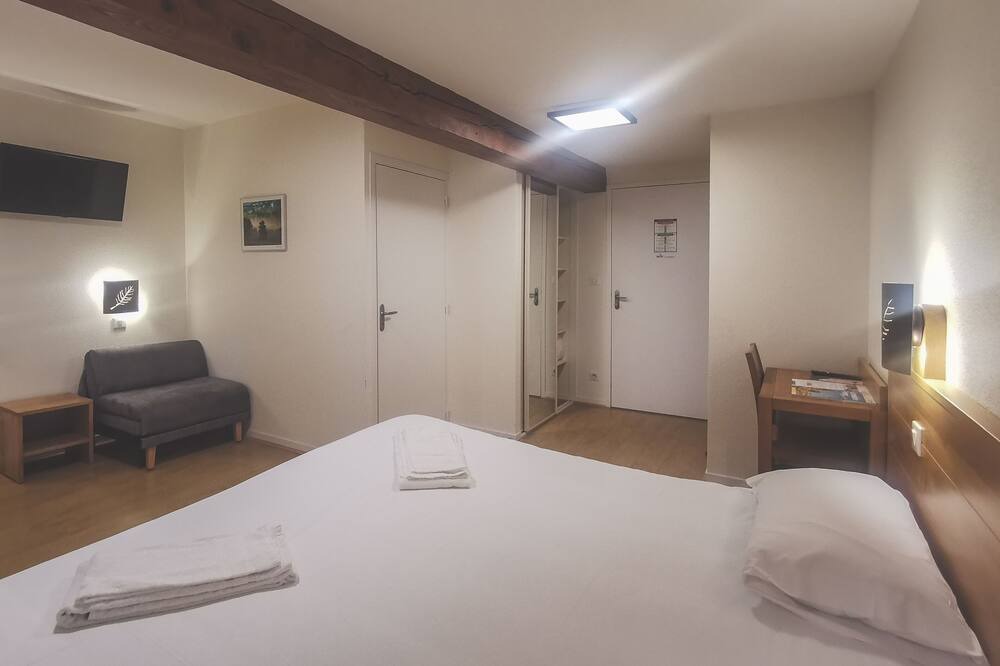 Photo of Bedroom in Le Brugeron