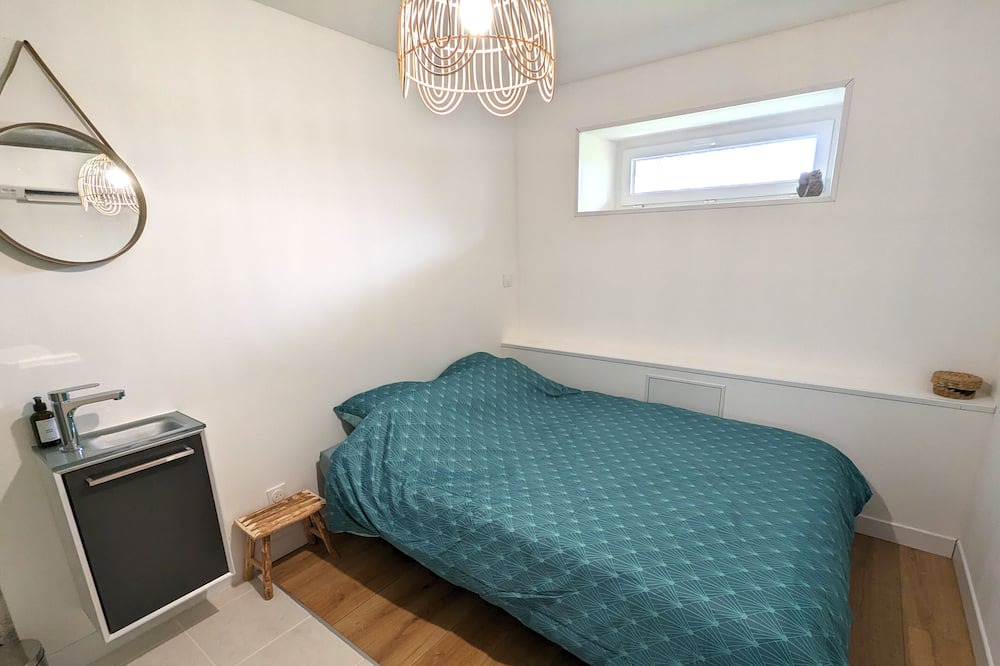 Photo of Bedroom in Chevigny-en-Valiere