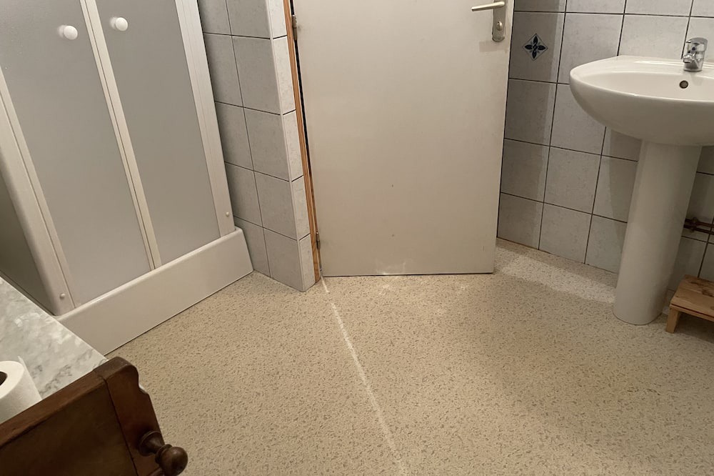 Photo of Bathroom in Sainte-Anastasie