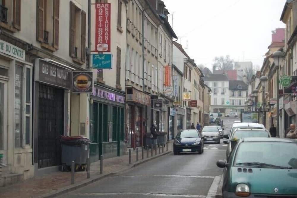 Photo of Outdoor in Longjumeau