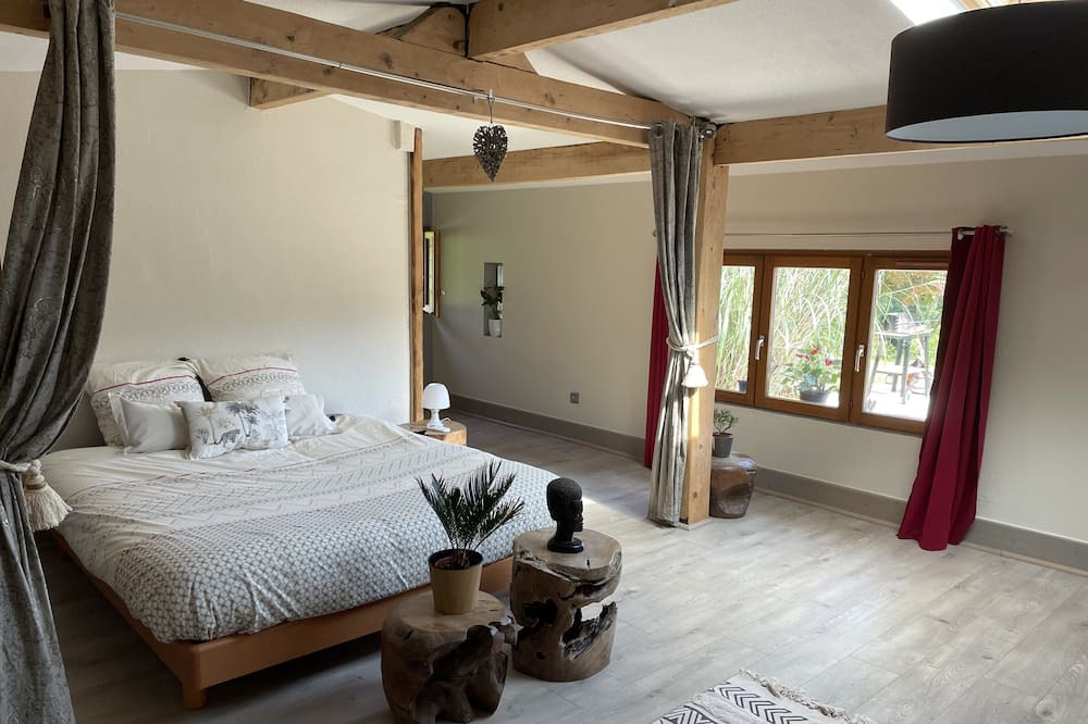 Photo of Bedroom in Charnay