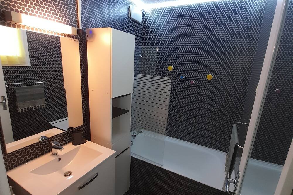 Photo of Bathroom in Laguiole