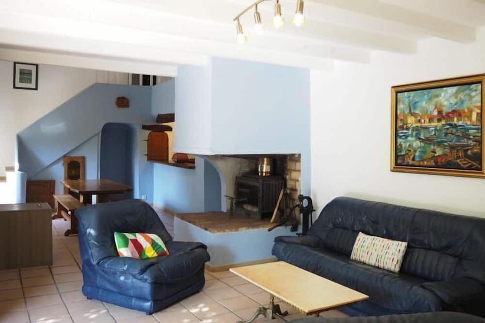 Photo of Livingroom in Puymeras