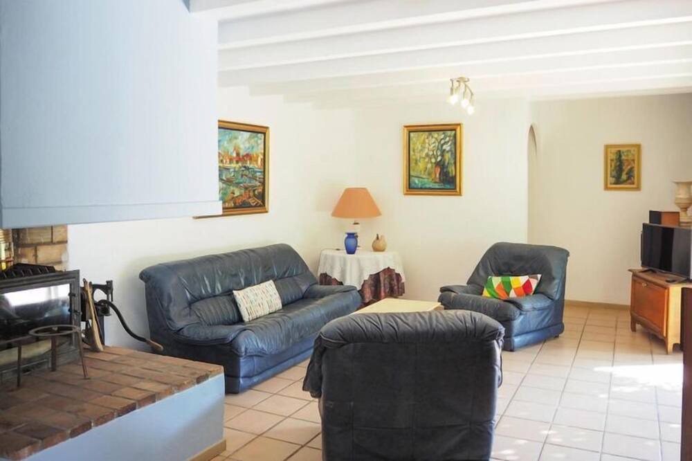 Photo of Livingroom in Puymeras