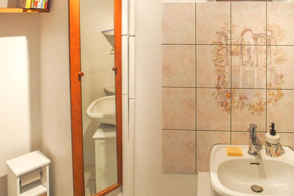 Photo of Bathroom in Chanaz